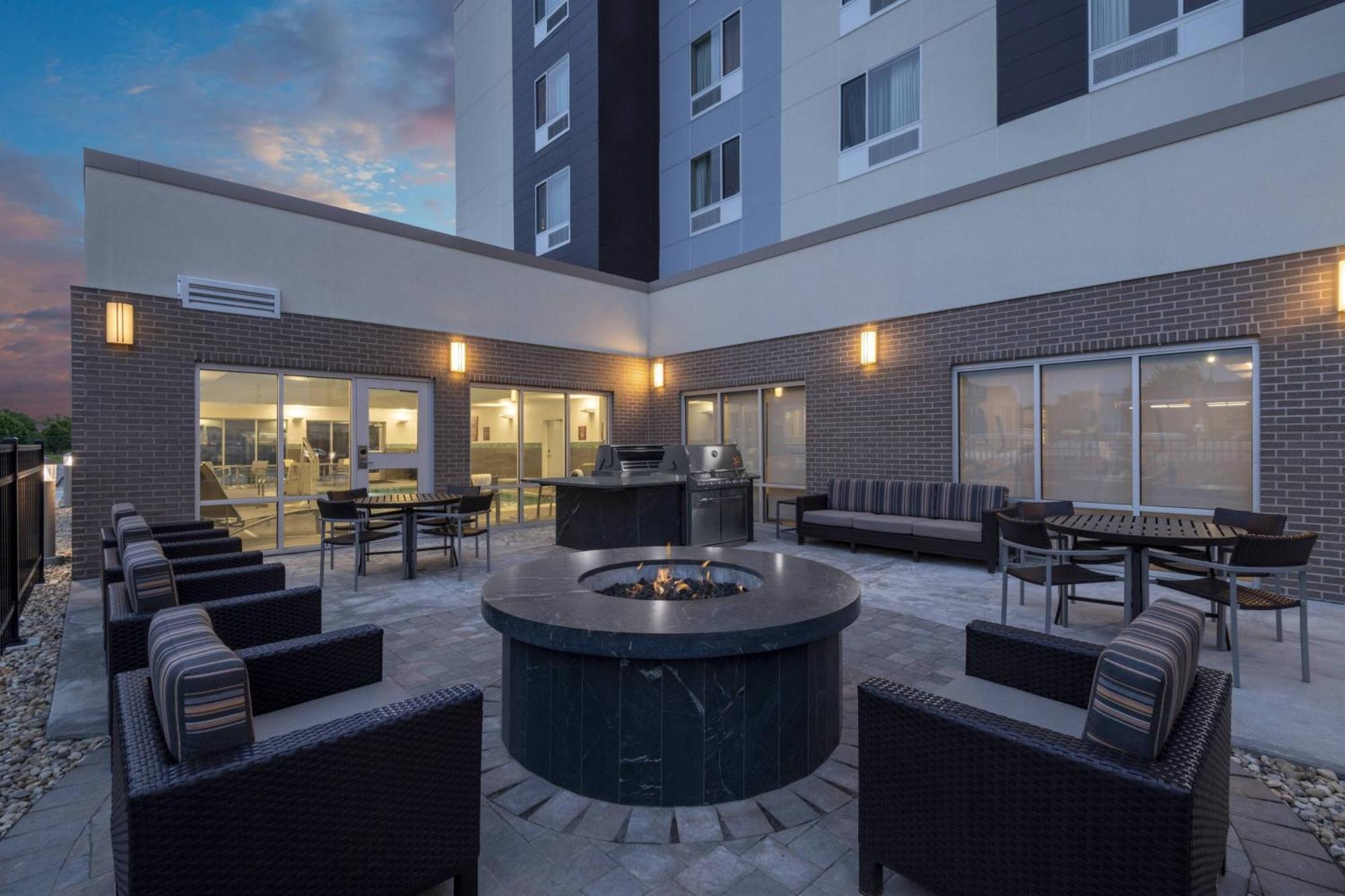 Towneplace Suites By Marriott St. Louis Edwardsville, Il Exterior foto